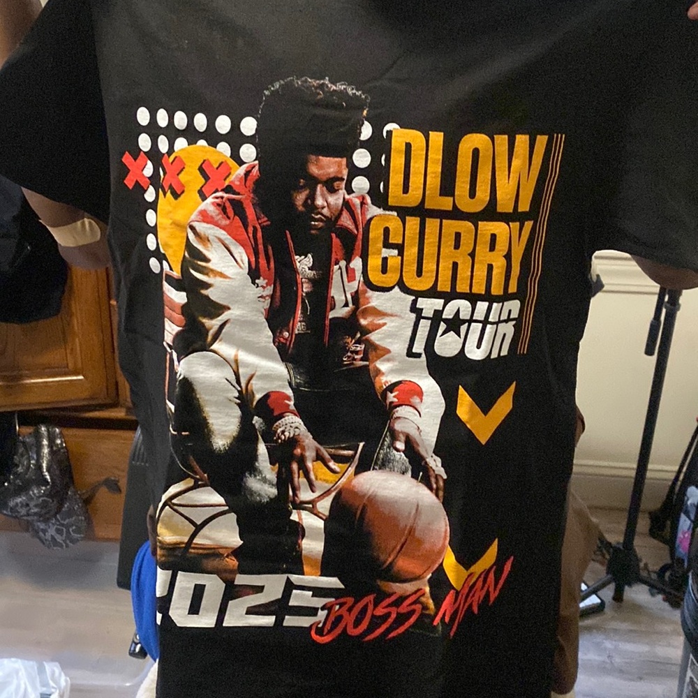 Bossman Dlow T shirt not autographed.